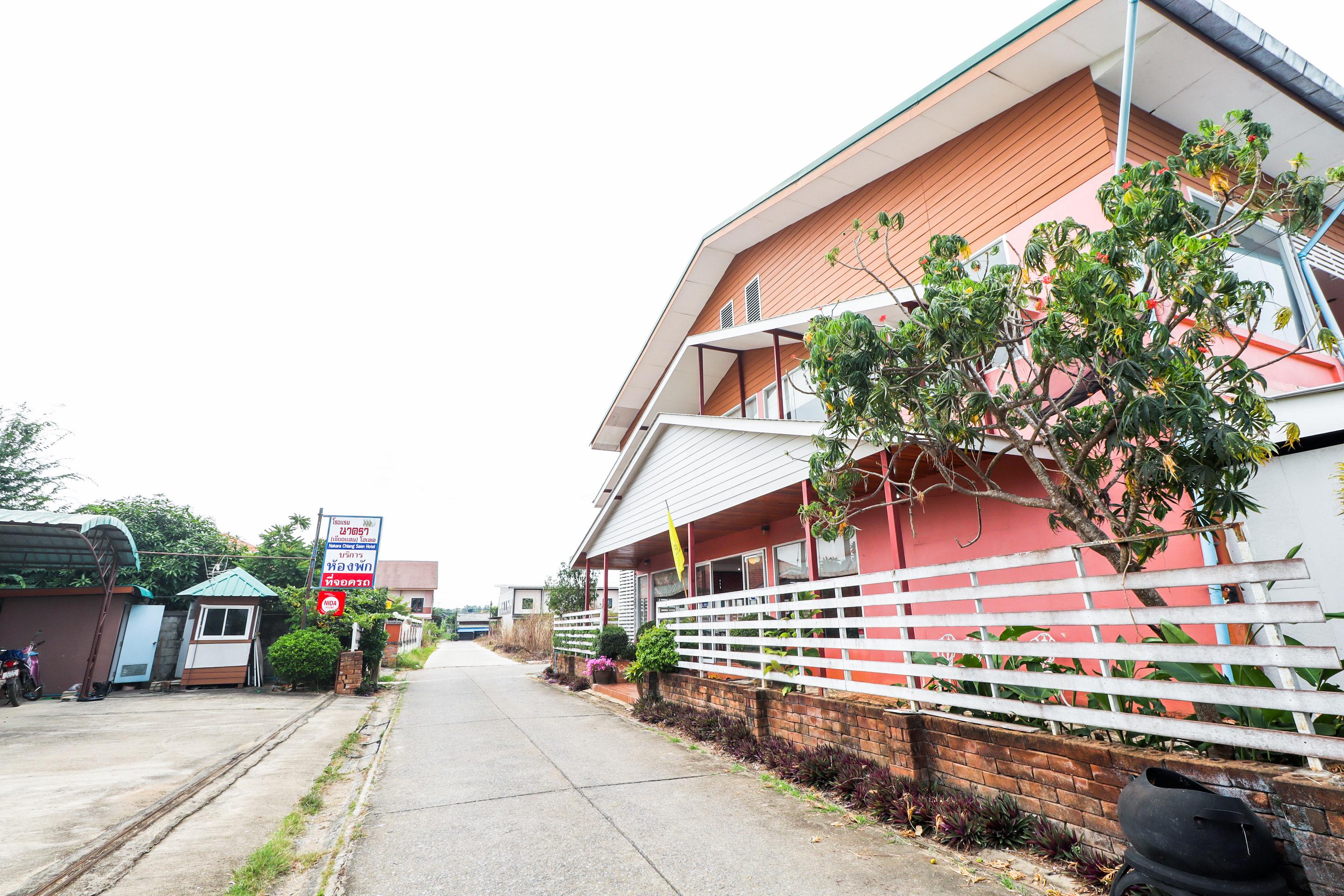 OYO 359 Golden Nakara Place Chiang Saen Dış mekan fotoğraf