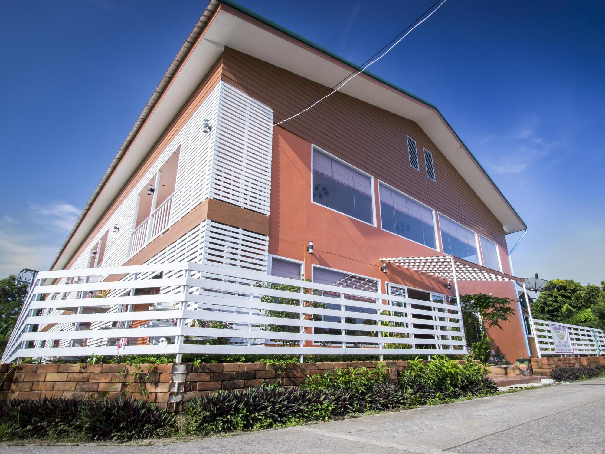 OYO 359 Golden Nakara Place Chiang Saen Dış mekan fotoğraf