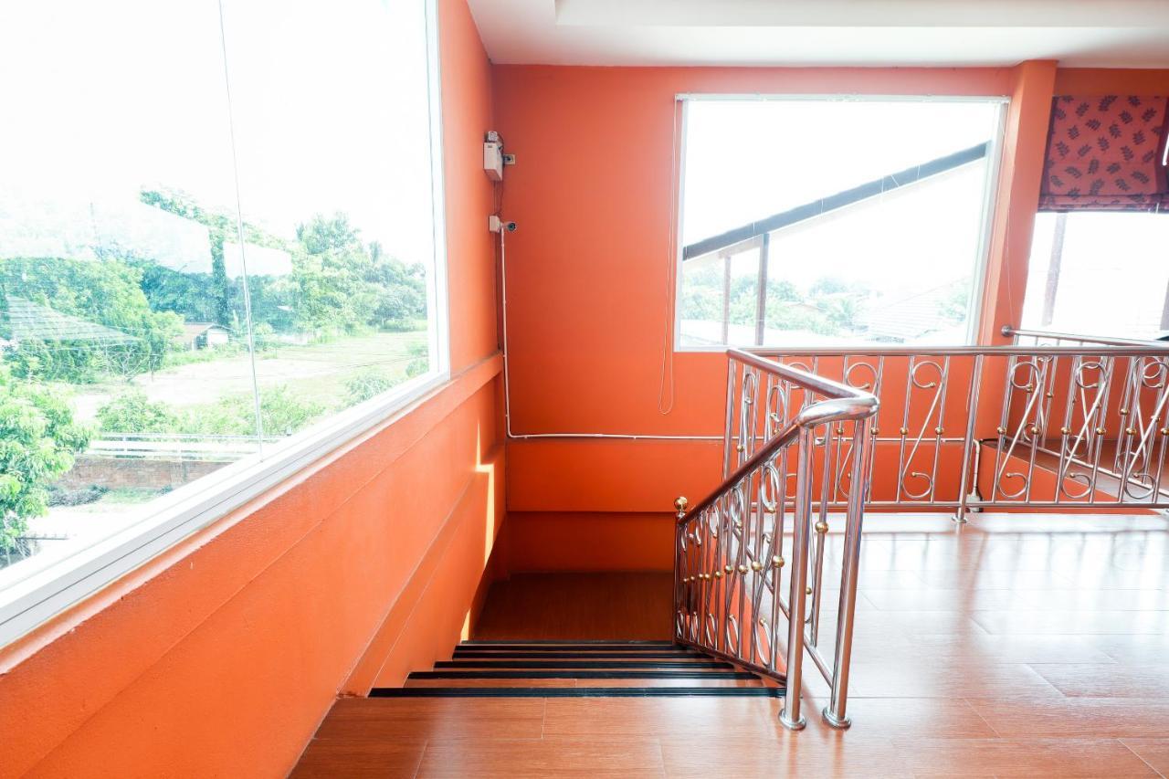 OYO 359 Golden Nakara Place Chiang Saen Dış mekan fotoğraf